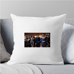 Yellowjackets Embrace The Wild Yellowjackets Pillows Cover