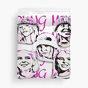 Young Miko graffiti Duvet Cover