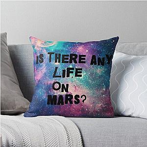 yungblud mars Throw Pillow RB0208