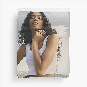 Zendaya Post Duvet Cover