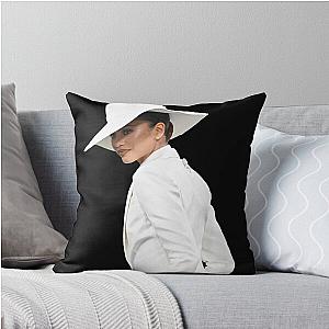 Zendaya Met Gala Hat 2025 Throw Pillow